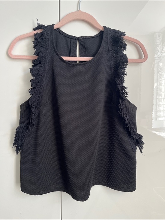 RACHEL Rachel Roy Tops - RACHEL ROY NWOT Black Textured Fringe-Trim Sleeveless Top, Size M